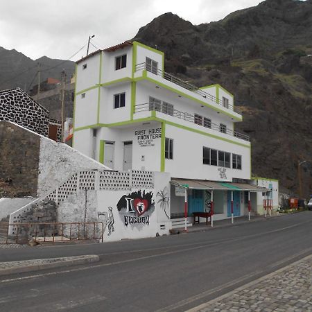 Guest House Frontera Pinto Bagian luar foto