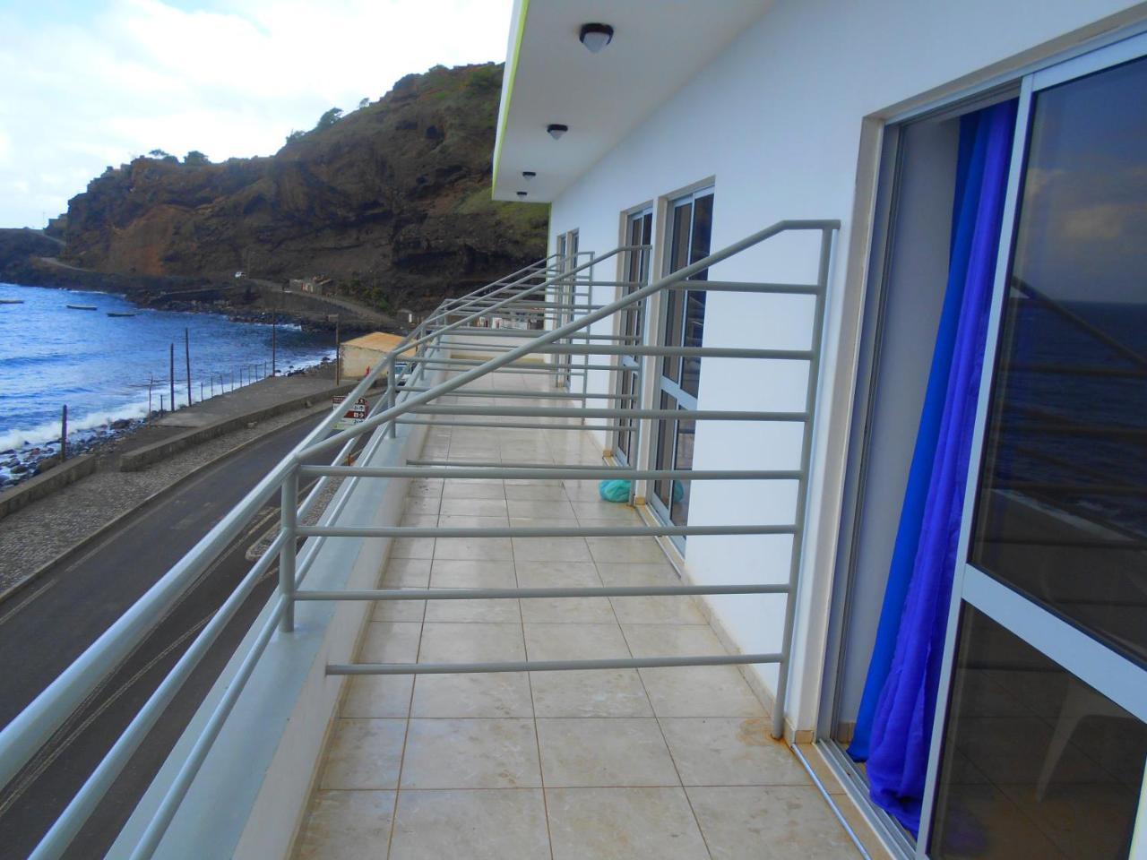 Guest House Frontera Pinto Bagian luar foto
